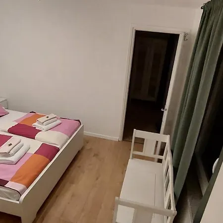 Mirjam Apartment